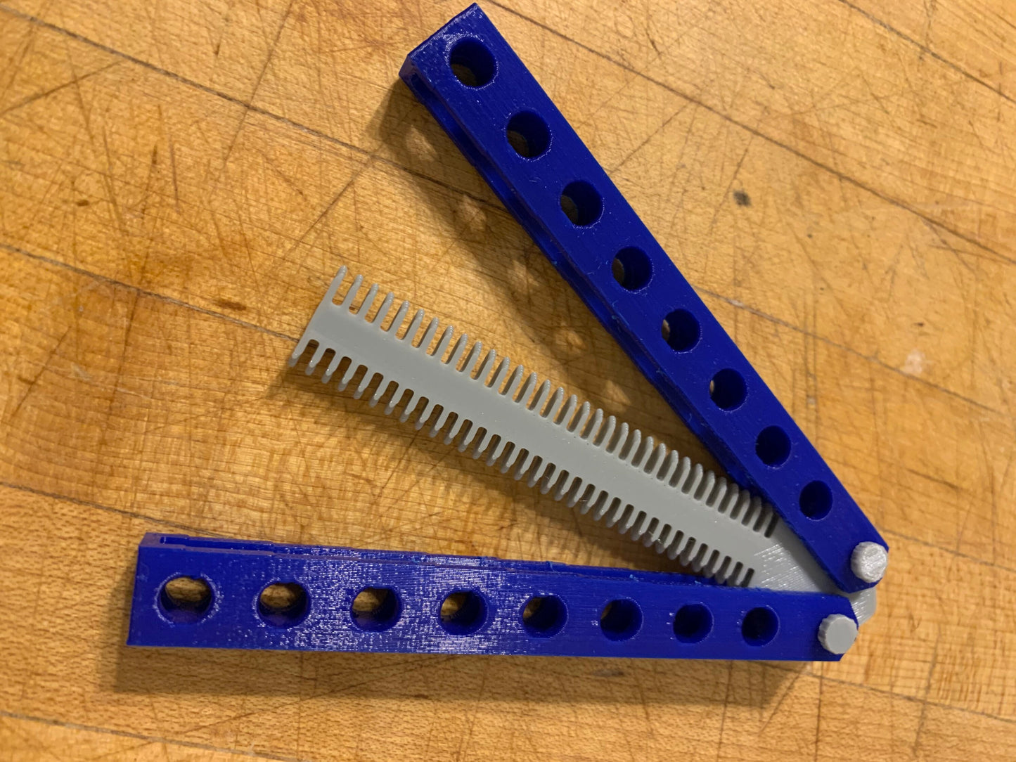 Balisong Butterfly Knife Comb